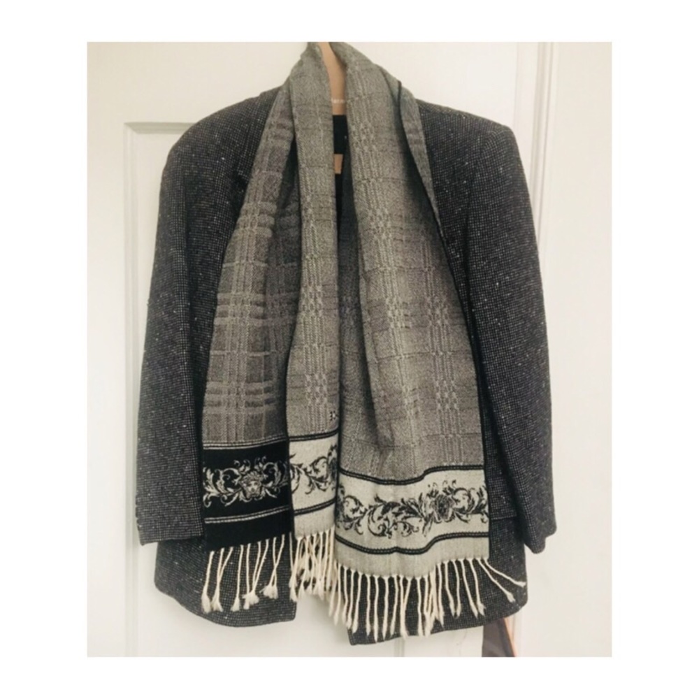 Versace Wool Scarf Black and White